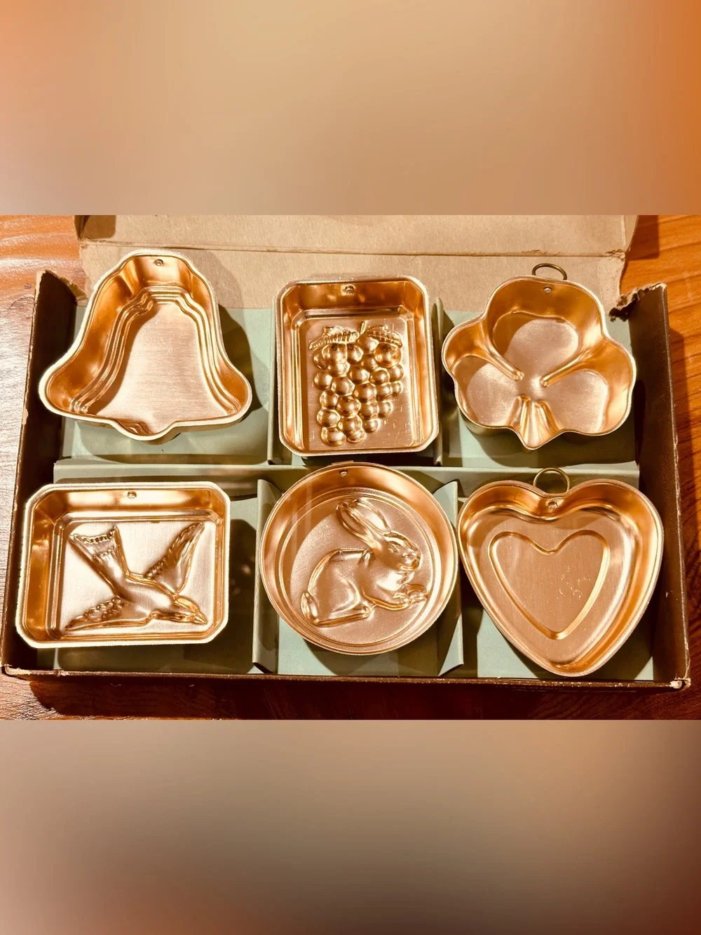 Vintage Mirro Copper Tone Aluminum Gelatin Molds 6-Pc Set 1950-‘60s -Excellent